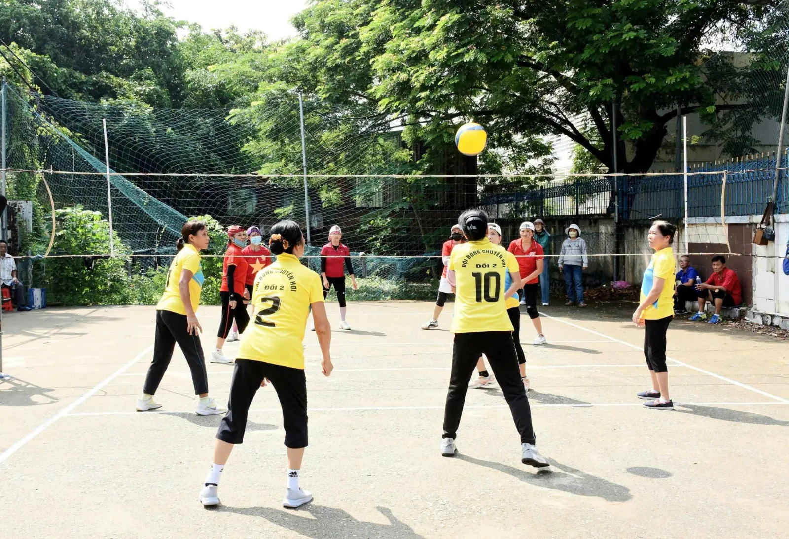 Giải bóng chuyền hơi người cao tuổi phường Rạch Dừa thành công tốt đẹp