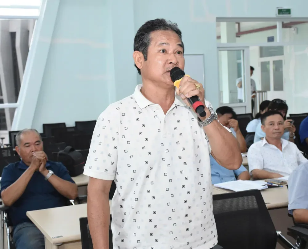 Ông Trần Văn Sỹ (khu phố 17) kiến nghị tăng giá thu gom rác phải đi đôi với việc nâng chất lượng dịch vụ.